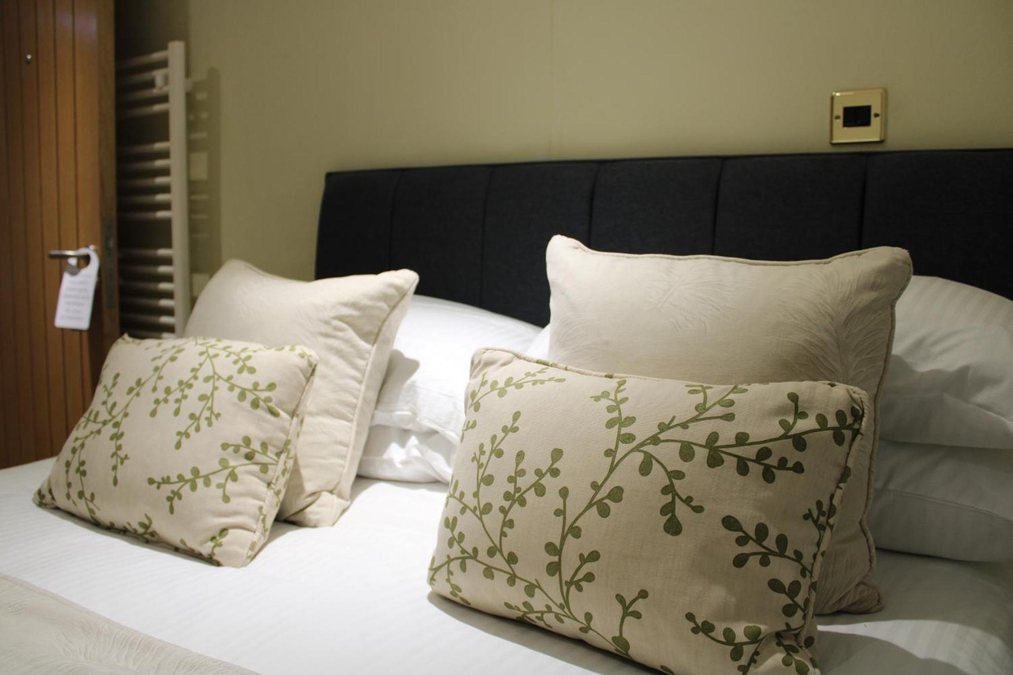 The Chequers Inn Rookley Экстерьер фото